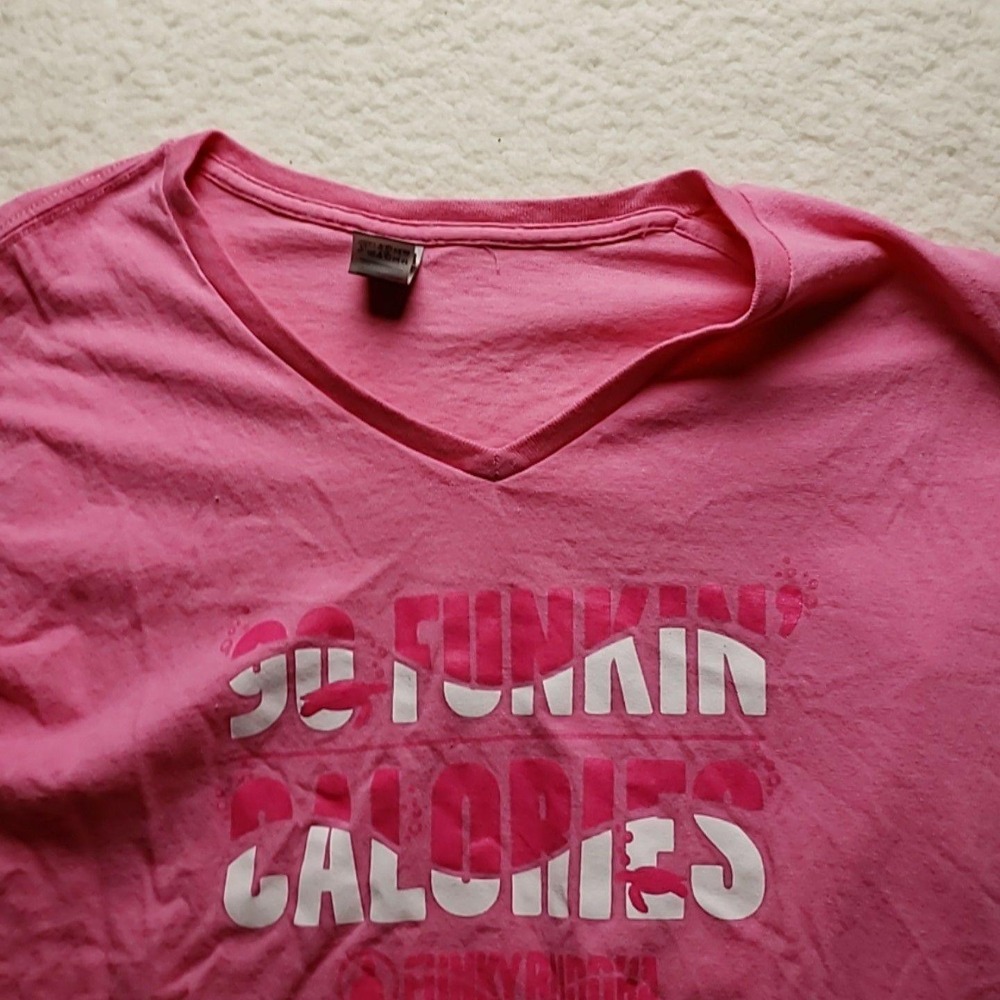 Gildan Shirt Womens XL Pink V Neck Short Sleeve 90 Funkin Calories Graphic Top